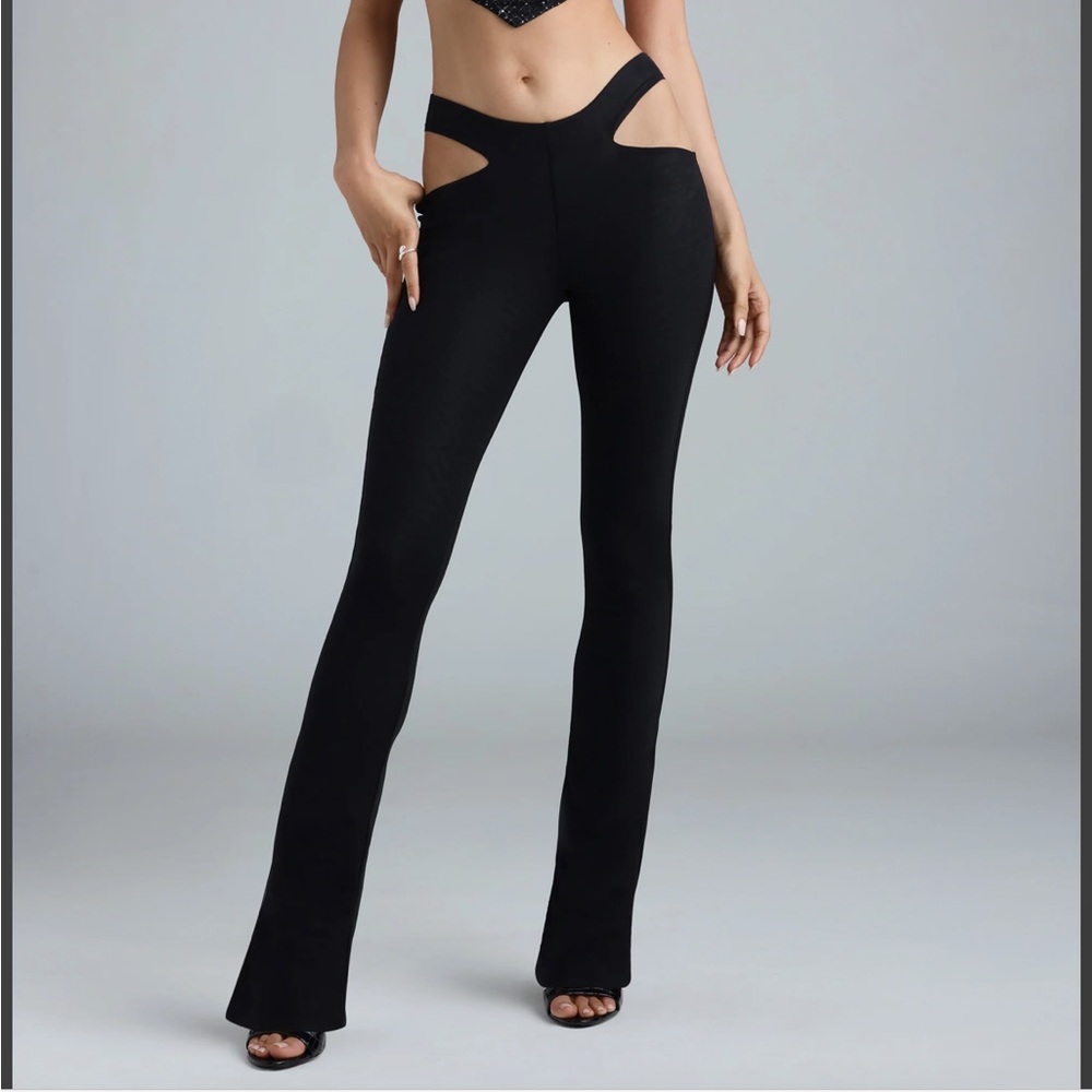 Cut out flare black pants